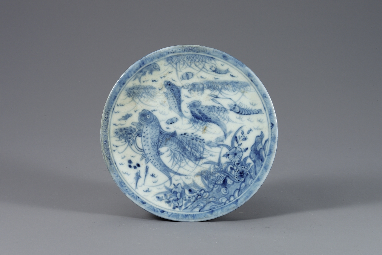 White Porcelain Dish with Landscape Design in Underglaze Cobalt Blue