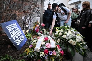 Hundreds march in Lyon to protest killing