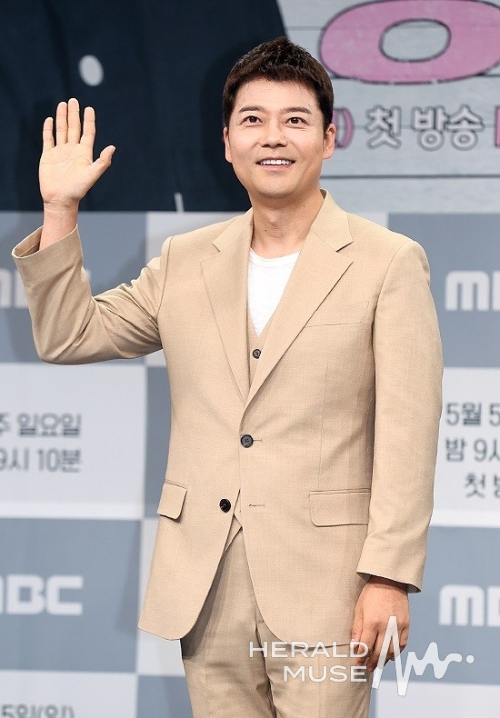 방송인 전현무/사진=헤럴드뮤즈 DB