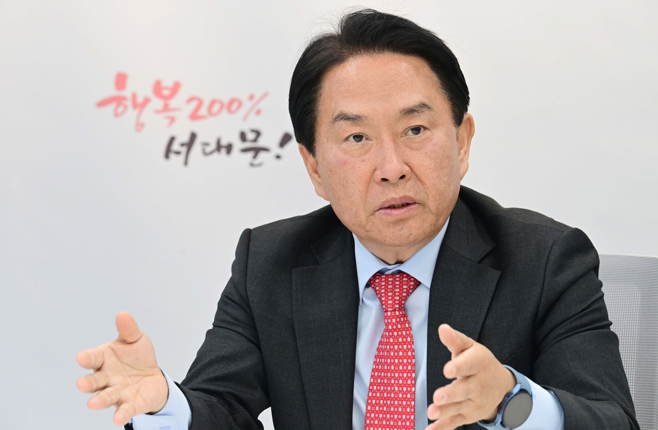 Seodaemun-gu Mayor Lee Seong-heon (Lee Sang-sub/The Korea Herald)
