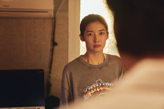 Arin stars in upcoming film "Mad Dance Office" (NK Contents)