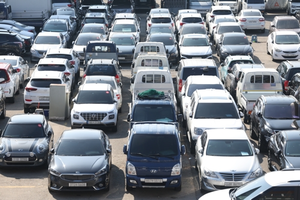 New car purchase rates among people in 20s, 30s drop to 10-yr low in 2025