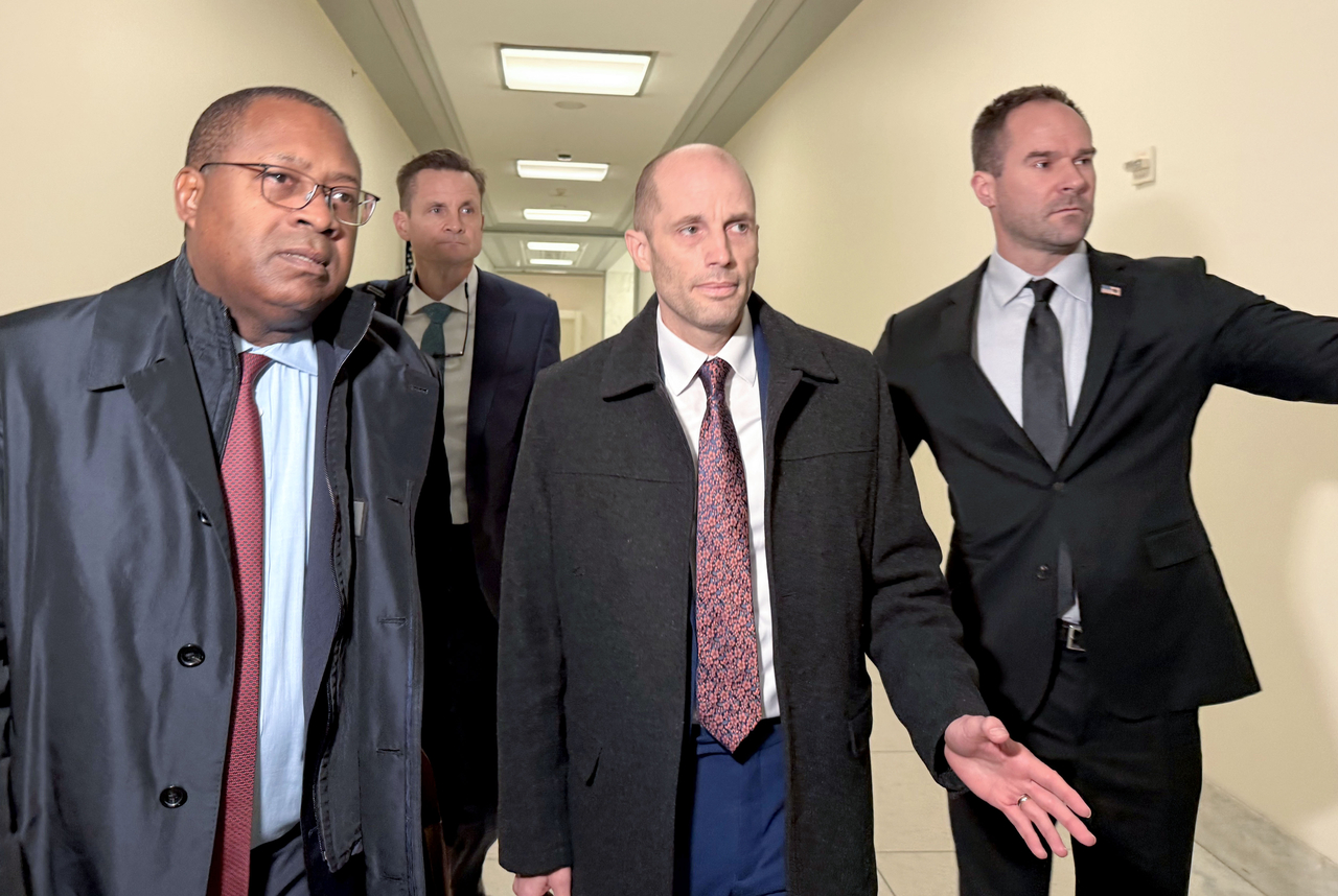 Harold Rogers, interim CEO of e-commerce giant Coupang Corp., walks to a House hearing at the Capitol in Washington on Monday. (Yonhap)