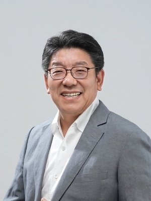 '2026 더레이스' 대회 조직위원장으로 최진영 헤럴드 대표이사 위촉 - 뉴스 썸네일 이미지