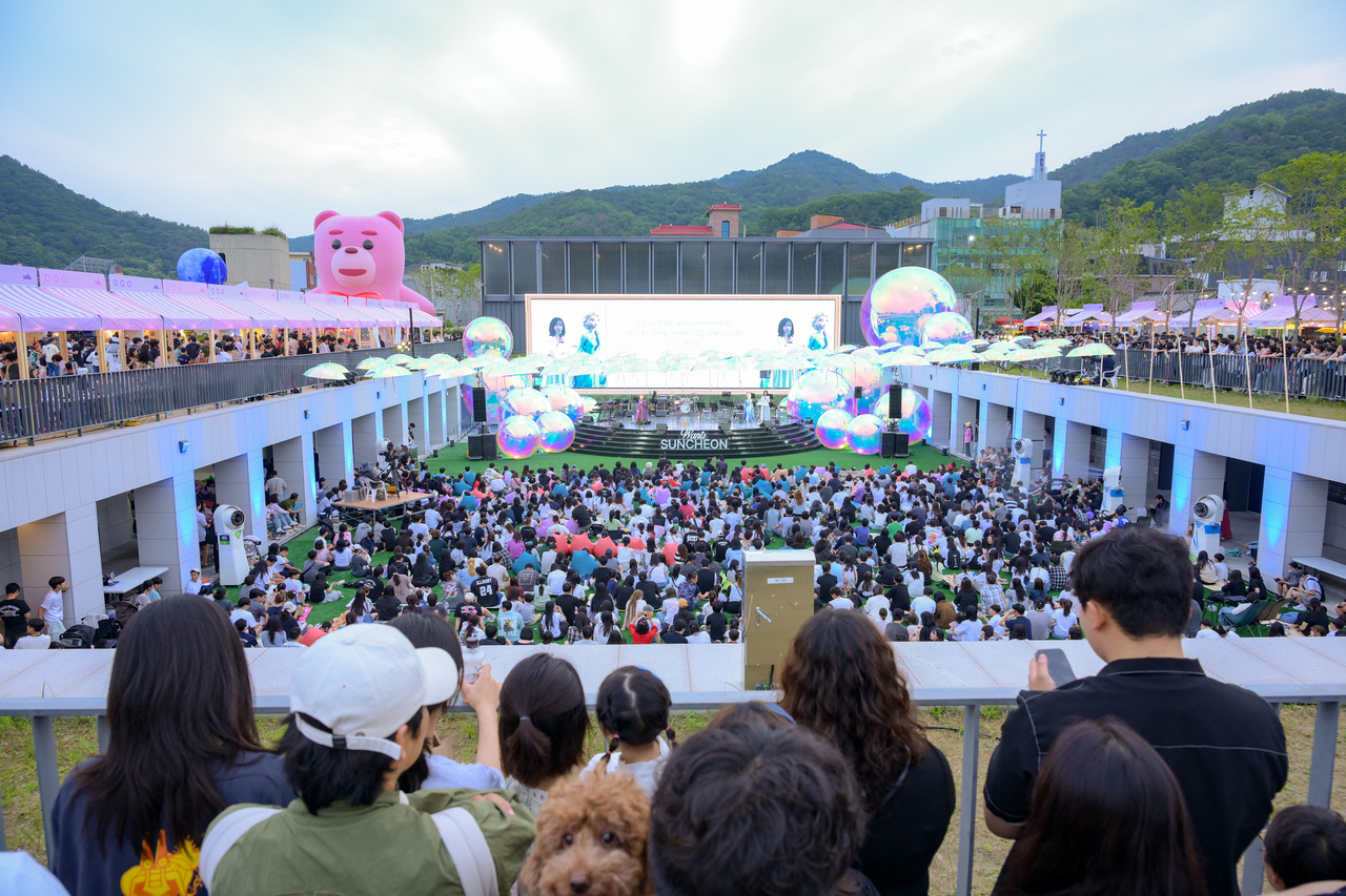 This photo shows a performance held during the "Wants Suncheon" festival, held June 7-8, 2025, in Suncheon, South Jeolla Province. (Suncheon City Government)