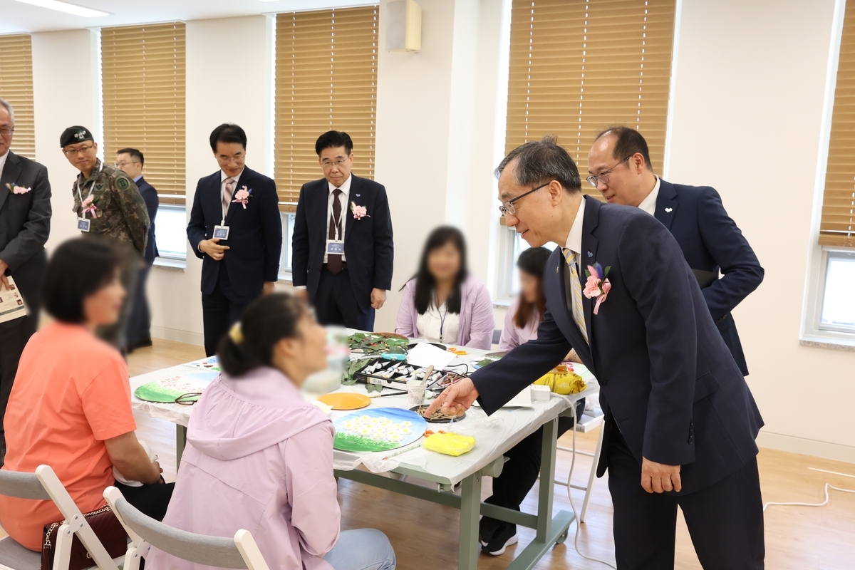 Seoul to develop suicide risk indicators for North Korean defectors ...