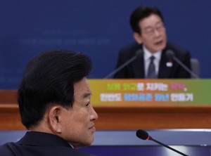 로동신문 55년만에 개방…폐쇄적 北연구 필수자료 [김수한의 북한이야기]
