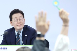 Lee orders safety measures for S. Koreans after US-Israel attacks on Iran