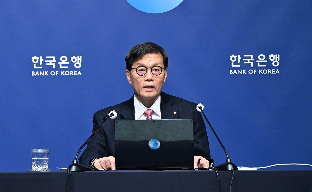 BOK Gov. Rhee Chang-yong speaks at a press conference at the central bank’s headquarters in Seoul on Thursday. (Yonhap)