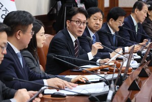 Seoul readies evacuations for Koreans in the Middle East