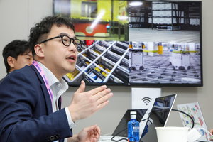 "화려한 중국 로봇, 자율주행 못 해...테슬라에 기술 납품할 것" - 뉴스 썸네일 이미지