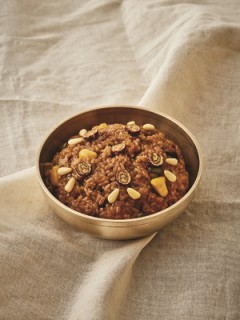 Yaksik, sweet rice with chestnuts and jujubes