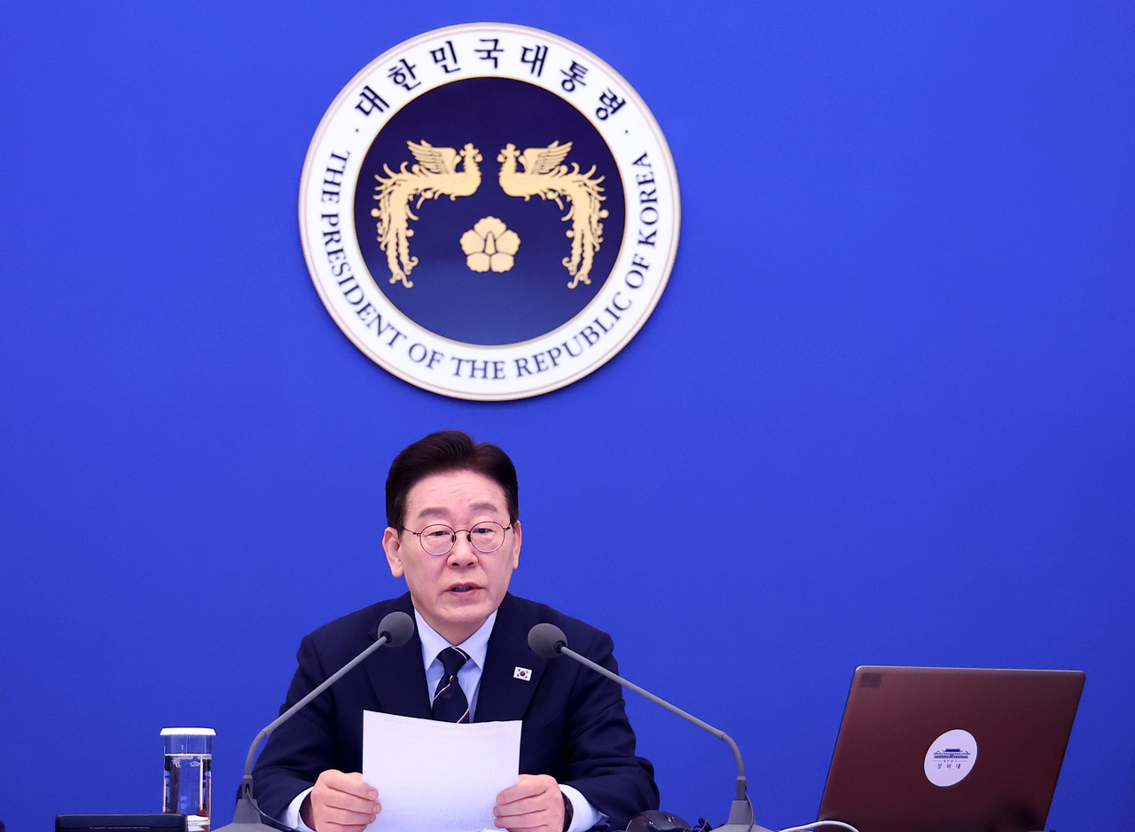 President Lee Jae Myung speaks during a meeting with his senior secretaries at the presidential office Cheong Wa Dae in Seoul on Friday. (Yonhap)