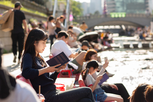 Reading declines again in Korea, but 20-somethings show rebound