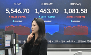 "한달 새 1.6조원 증발" 머니무브 공포에 파킹통장 금리 올린 저축은... - 뉴스 썸네일 이미지