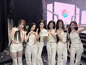 아이브, 정규 2집으로 음방 7관왕 "매일 감사한 마음으로 활동중" - 뉴스 썸네일 이미지