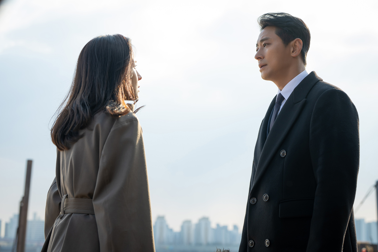 "Climax," starring Ha Ji-won (left) and Ju Ji-hoon (ENA)