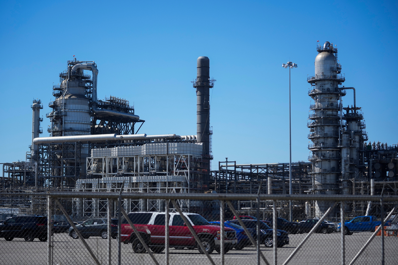 The BP Whiting Refinery  in Indiana on Monday   AP-Yonhap
