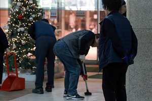 Government to increase retirement age in phases