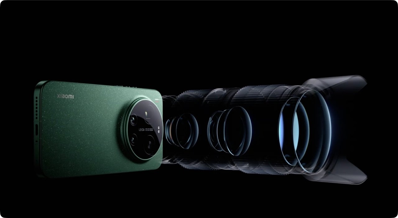 A visualization of the continuous optical zoom camera module developed by Samsung Electro-Mechanics, which supports 3.2x to 4.3x zoom and is used in Xiaomi’s 17 Ultra flagship smartphone (Xiaomi)