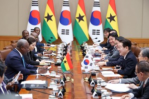 S. Korea, Ghana leaders meet to broaden cooperation on maritime security, climate