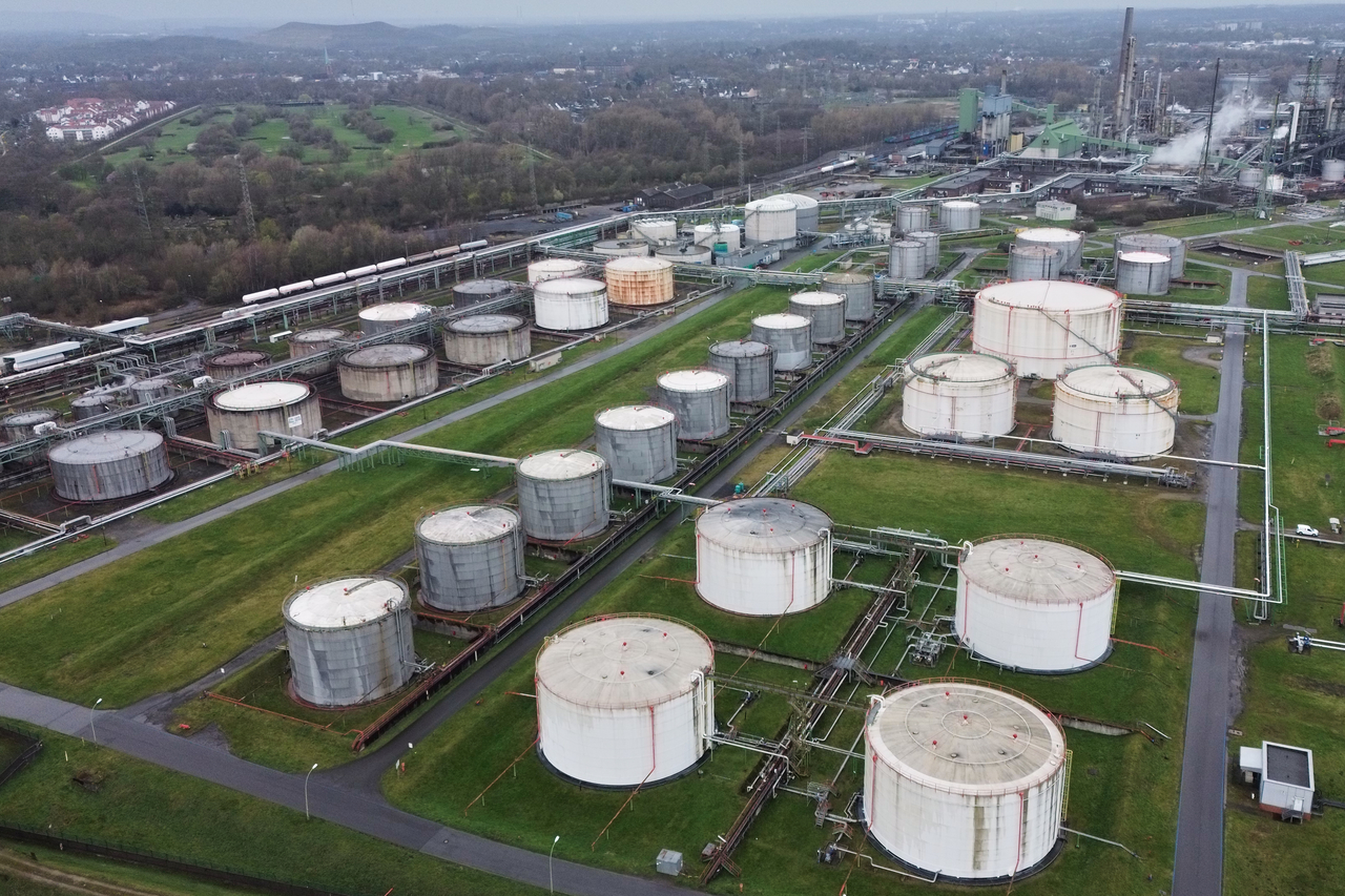 Big oil tanks are pictured in front of the BP refinery in Gelsenkirchen, one of the biggest fuel producers in Germany, Wednesday.  AP-Yonhap