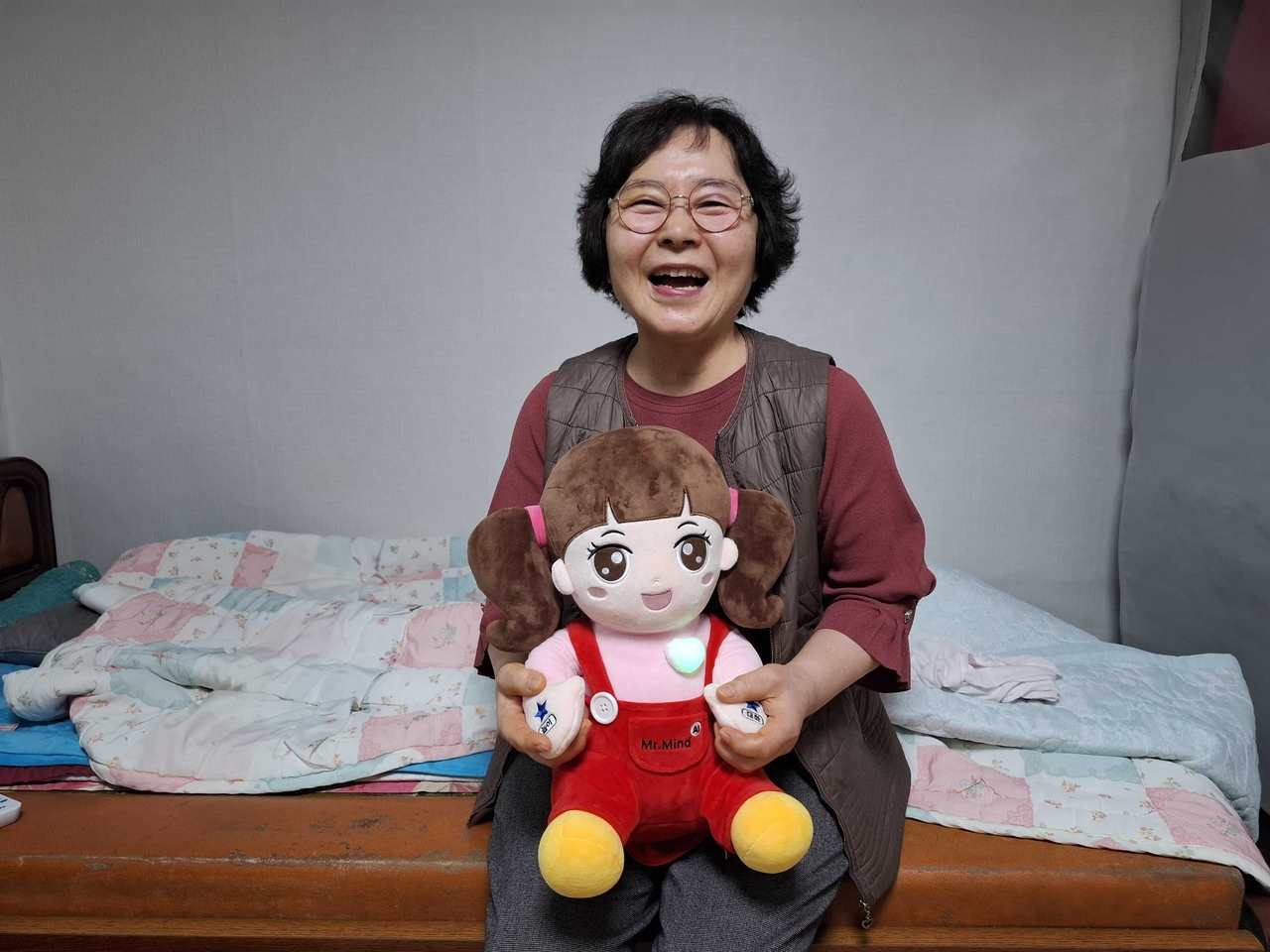 Ahn So-hyun and her AI robot Chorong (Shin Ji-hye/The Korea Herald)