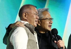 ‘깐부’ 정의선·젠슨 황 협력 본격화…현대차·기아, 엔비디아와 자율주행 기술 협업 확대