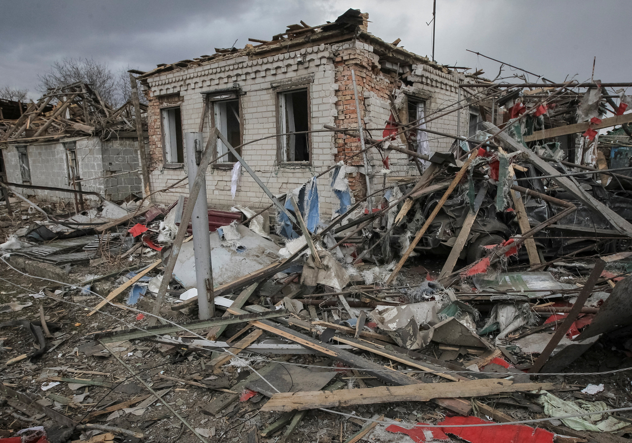 The site of the Russian missile strike, amid Russia's attack on Ukraine, in the village of Zaitseve, in Dnipropetrovsk, Ukraine, Monday (Reuters-Yonhap)