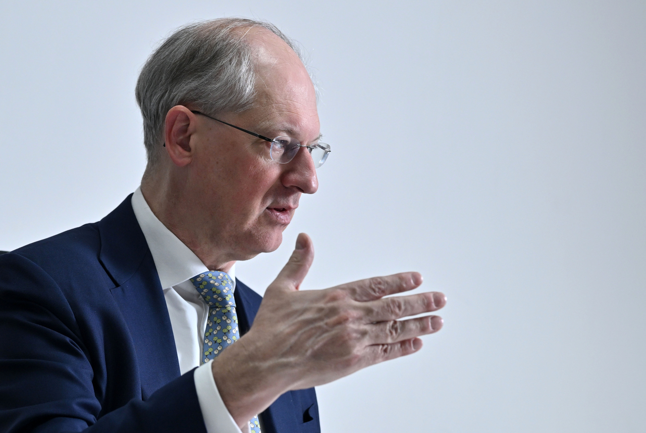 European Chamber of Commerce in Korea Chairperson Philippe Van Hoof speaks during an interview at the ECCK's office in Seoul on Tuesday. (Im Se-jun/The Korea Herald)