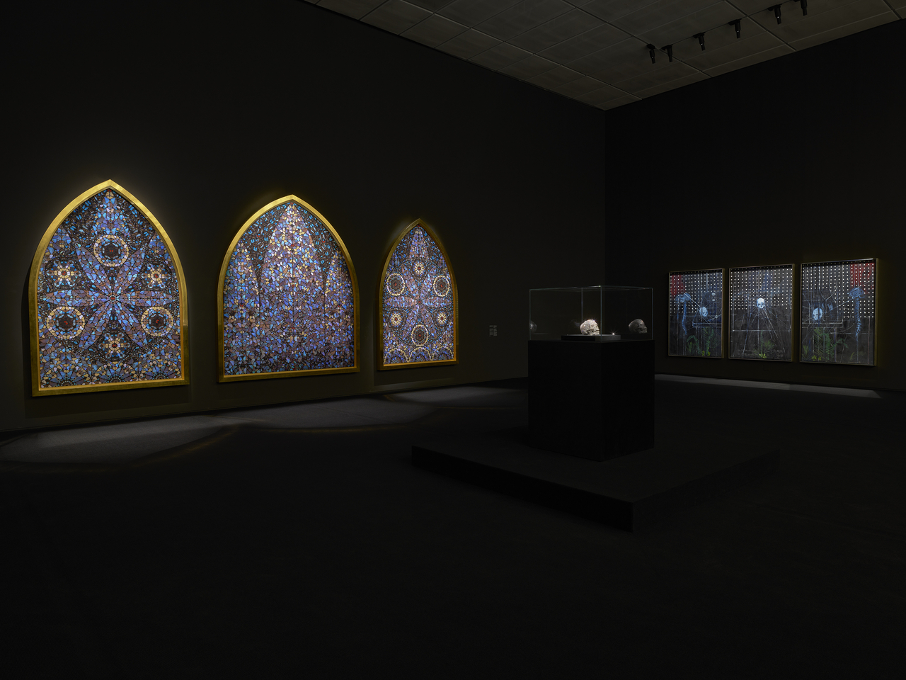 Installation view of "Damien Hirst: Nothing Is True But Everything Is Possible" at the National Museum of Modern and Contemporary Art, Korea (Prudence Cuming Associates Ltd.)