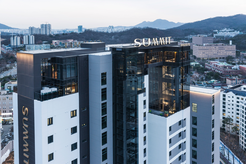 Curated visual reference: Gallery Detail: Daewoo E C To Launch Summit Luxury Apartments In Key