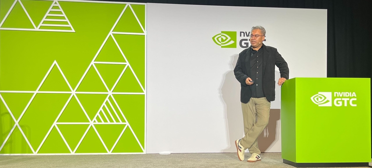 Ashish Suryavanshi, Coupang’s vice president of engineering, speaks at the Nvidia AI Conference & Expo. (Coupang Inc.)