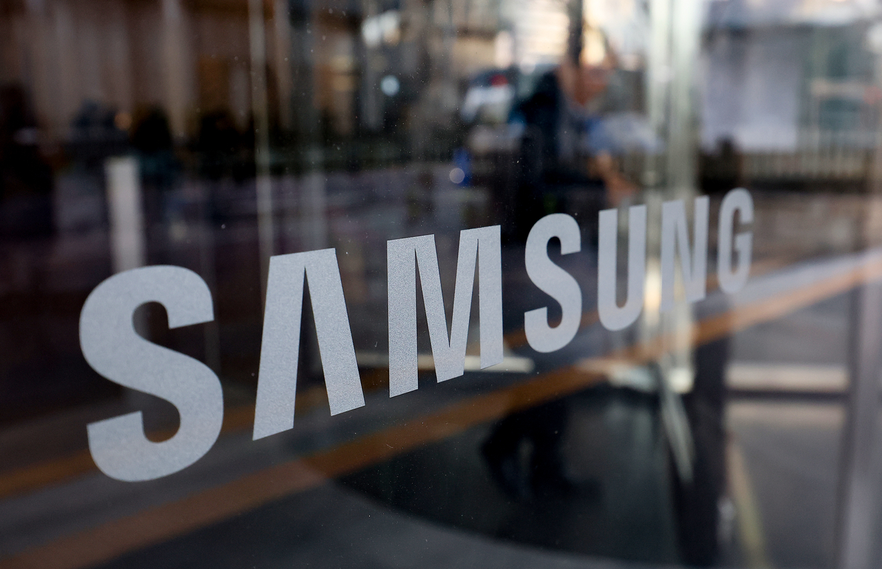 This undated file photo shows the Samsung logo at the headquarters of Samsung Electronics Co. in Seoul. (Yonhap)