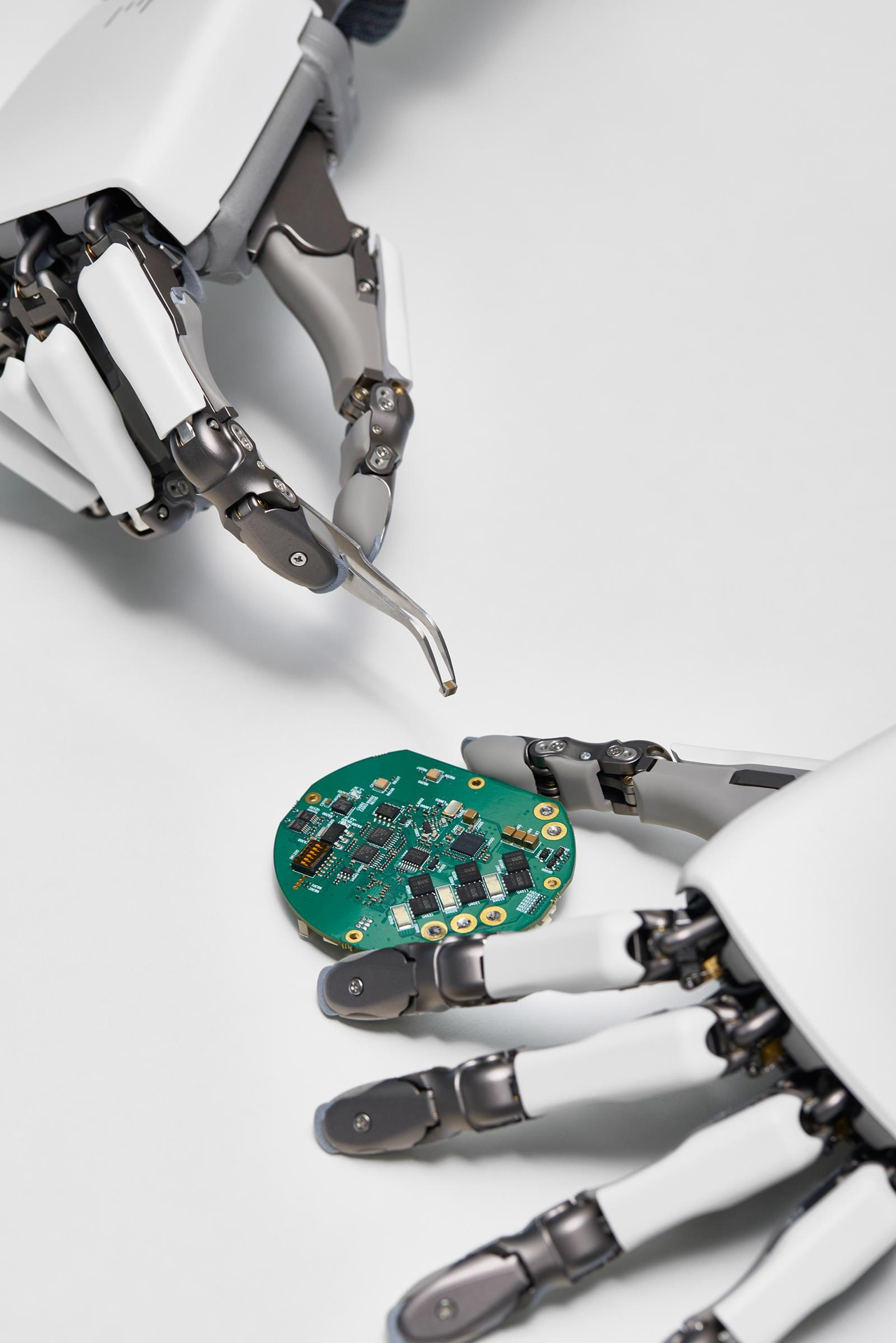 The hands of Allex, a humanoid robot developed by Korean startup WeRobotics, demonstrate precision assembly. (WeRobotics)