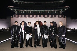 BTS 컴백 의상 디자이너 “RM은 영웅, 뷔는 도령”