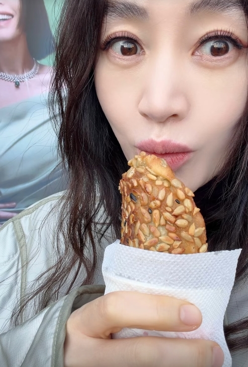 사진=김혜수 채널