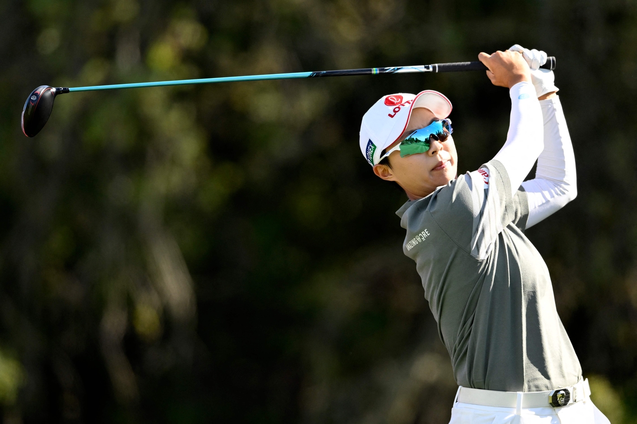 Kim Hyo-joo of South Korea tees off on the 11th hole during the final round of the Fortinet Founders Cup at Sharon Heights Golf and Country Club in Menlo Park, California, on March 22, 2026, in this Getty Images photo. (Yonhap)