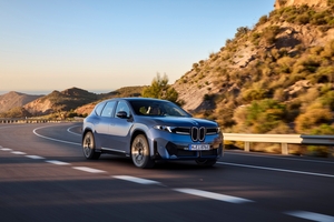 흥행 ‘청신호’…BMW iX3, 사전 예약 3일 만에 2000대 돌파