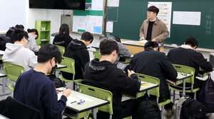 Keep classrooms neutral 교실의 중립을 지켜라