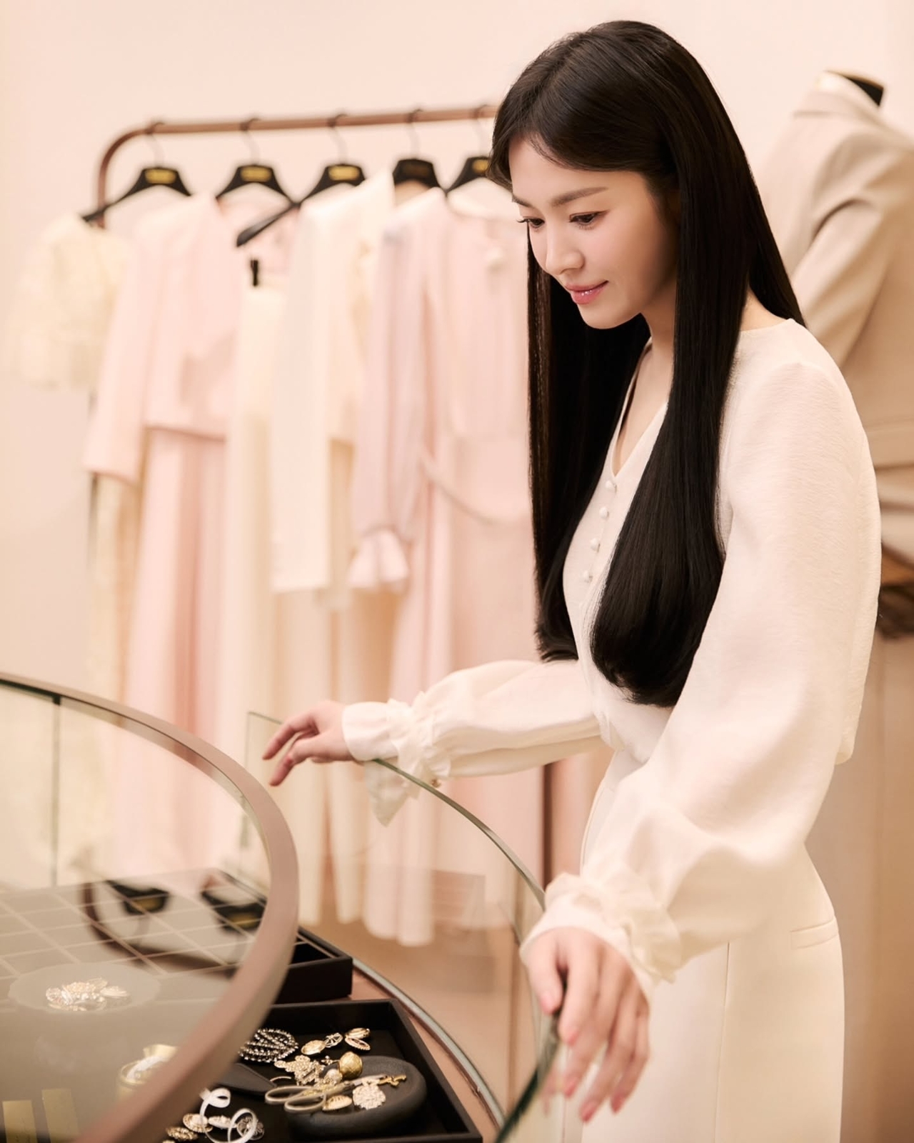 사진=송혜교 채널