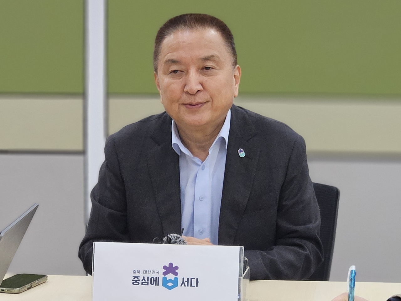 North Chungcheong Province Gov. Kim Young-hwan (Newsis)