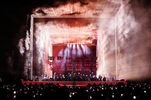 BTS 경제효과 공연 전·후 급증, 공연중 침묵..소비 공백 잠시뿐[함영훈... - 뉴스 썸네일 이미지