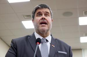 Lawmakers approve resolution on South Korea-Canada defense ties