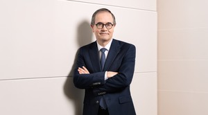 Renault chief to visit Korea for talks with LG Energy Solution