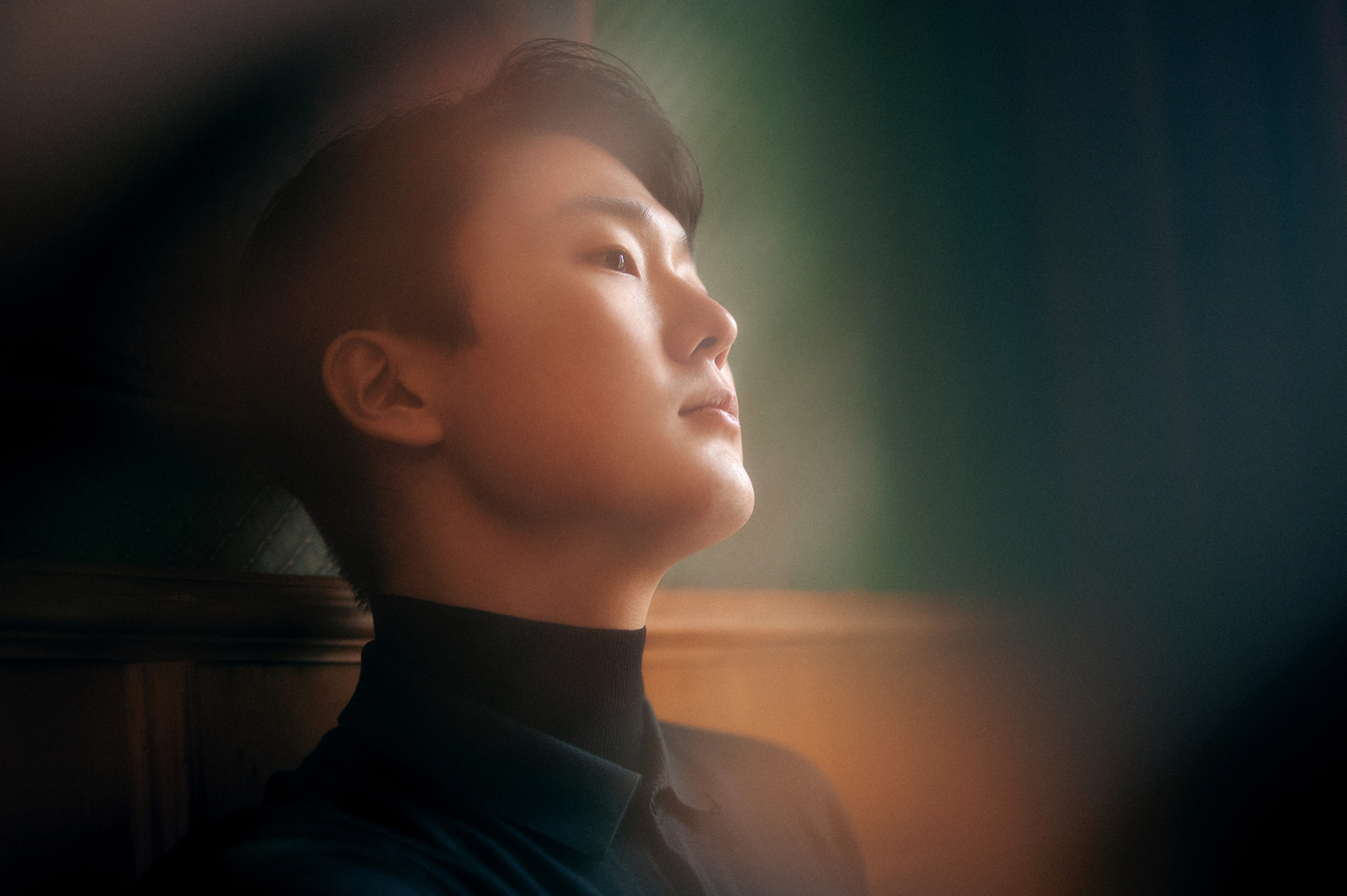 Pianist Cho Seong-jin (Vincero)