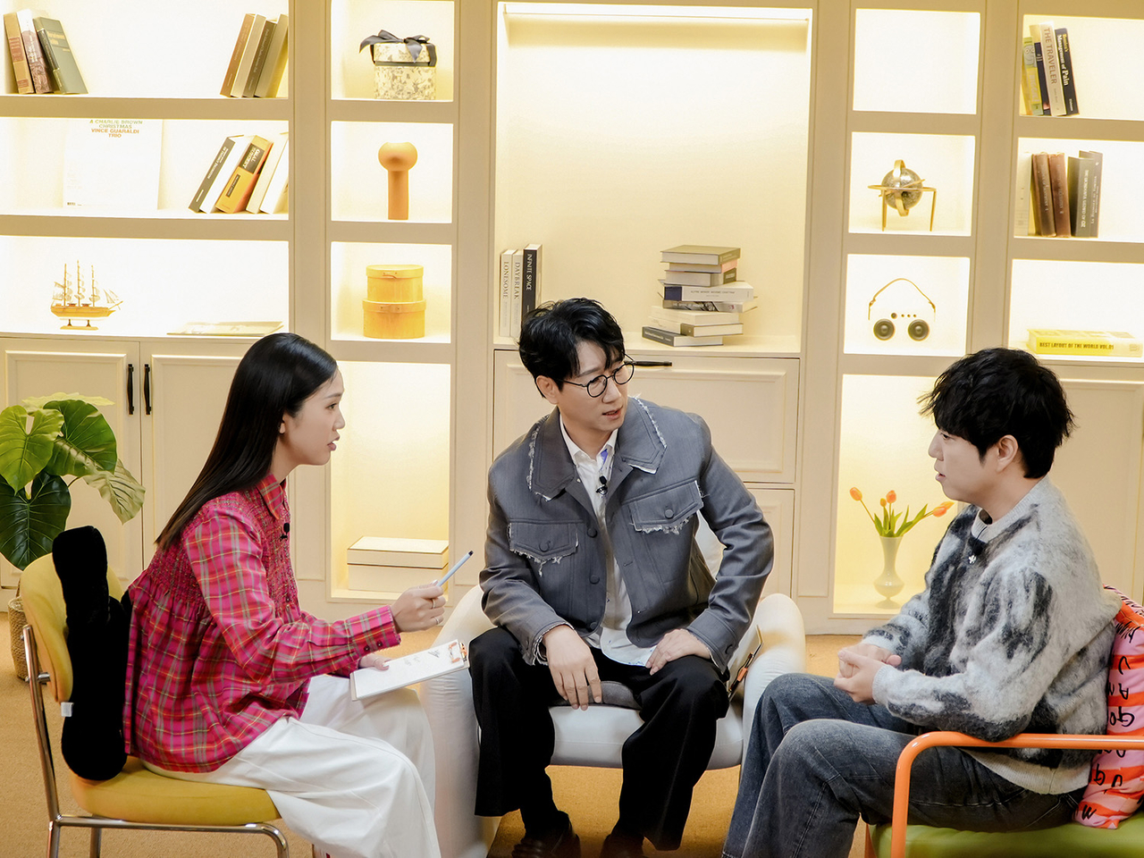 "The Late Learner, Mr. Jee," starring (from left) Mimi, Jee Suk-jin, Kim Jae-hyeok (Netflix)
