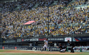 All 5 games sell out to begin 2026 KBO season