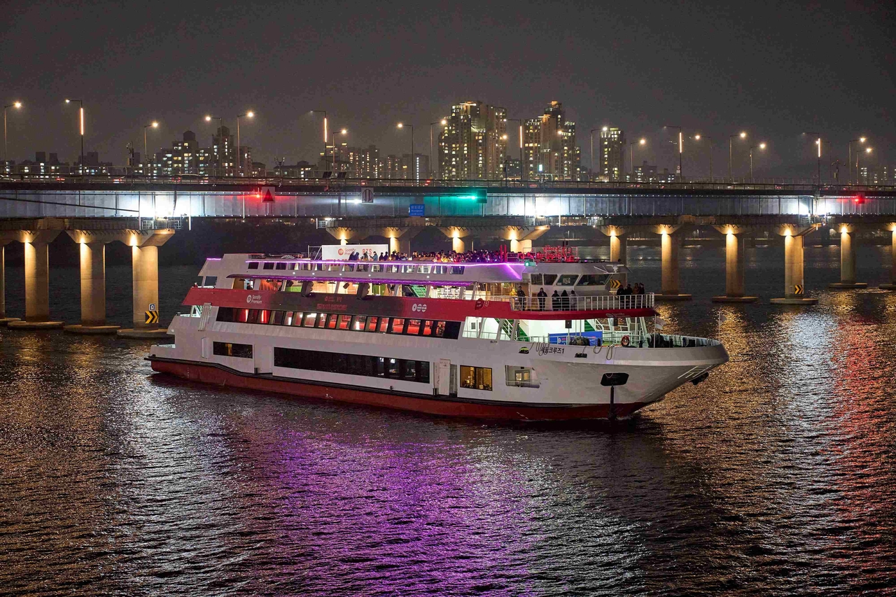 The Spotify X BTS Swimside cruise offered an unforgettable experience for BTS fans along the Han River.