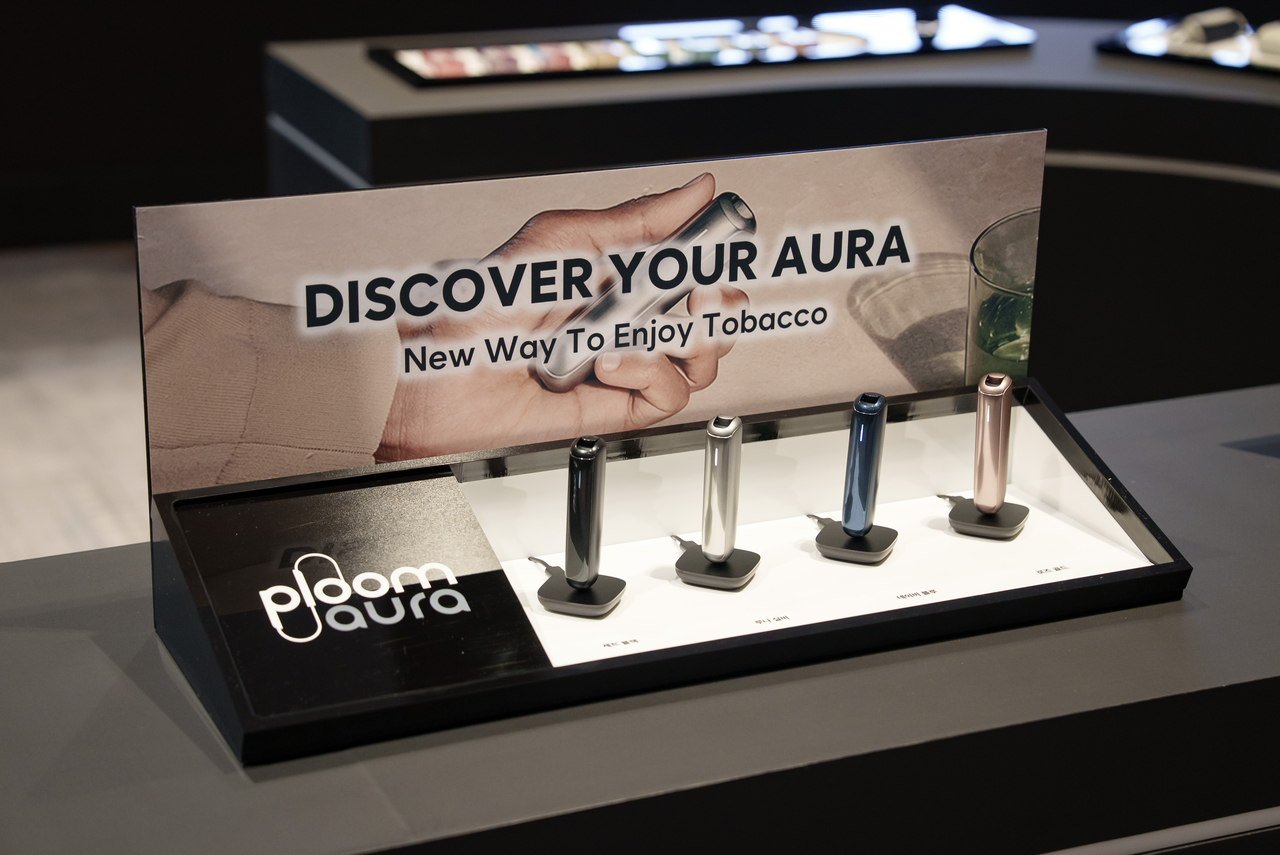 Ploom Aura devices on display at a launch event in Seoul on Tuesday (JTI Korea)